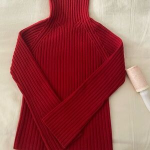 Red cashmere Banana Republic sweater sz XS